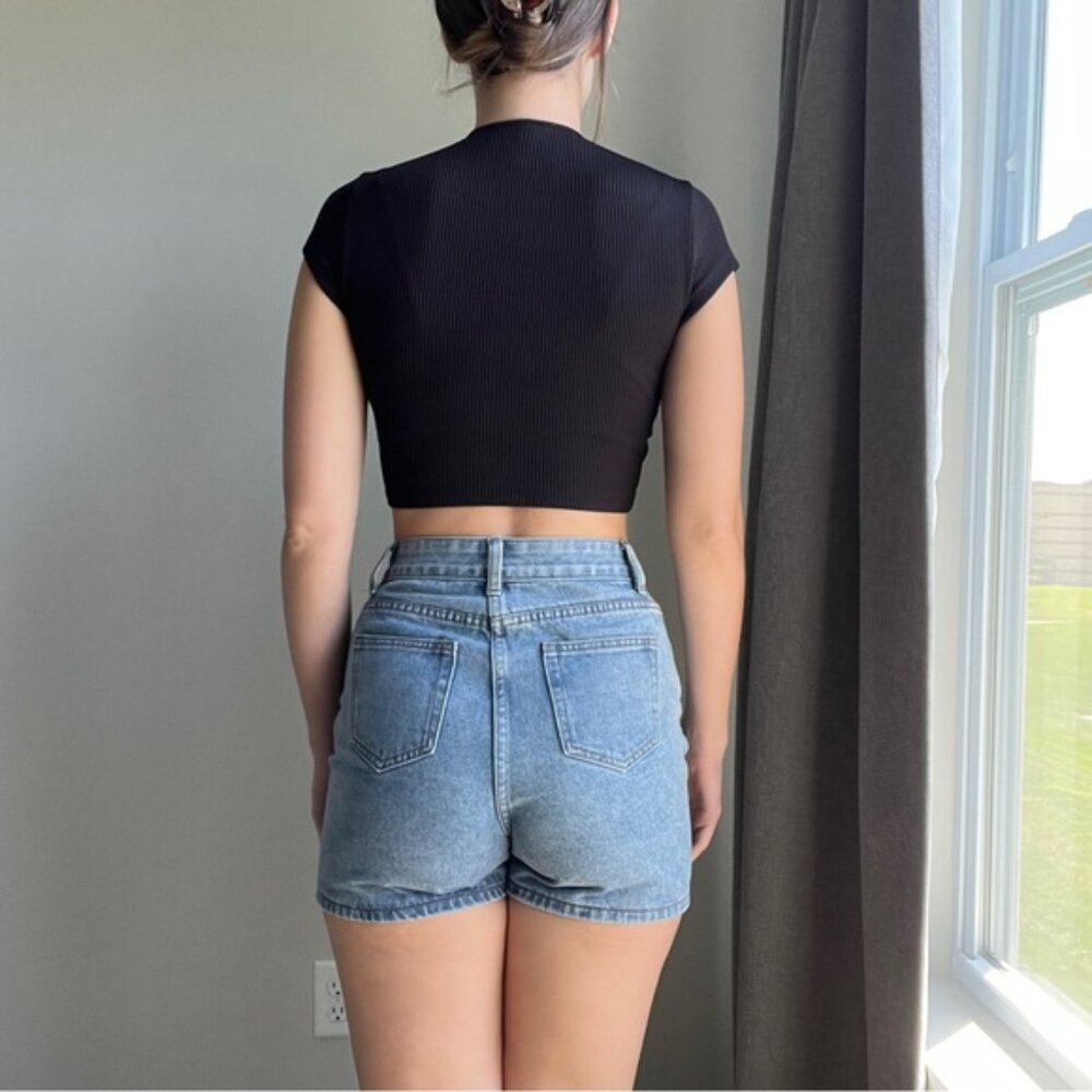 🔥H&M Ruched Top - Picture 10 of 11